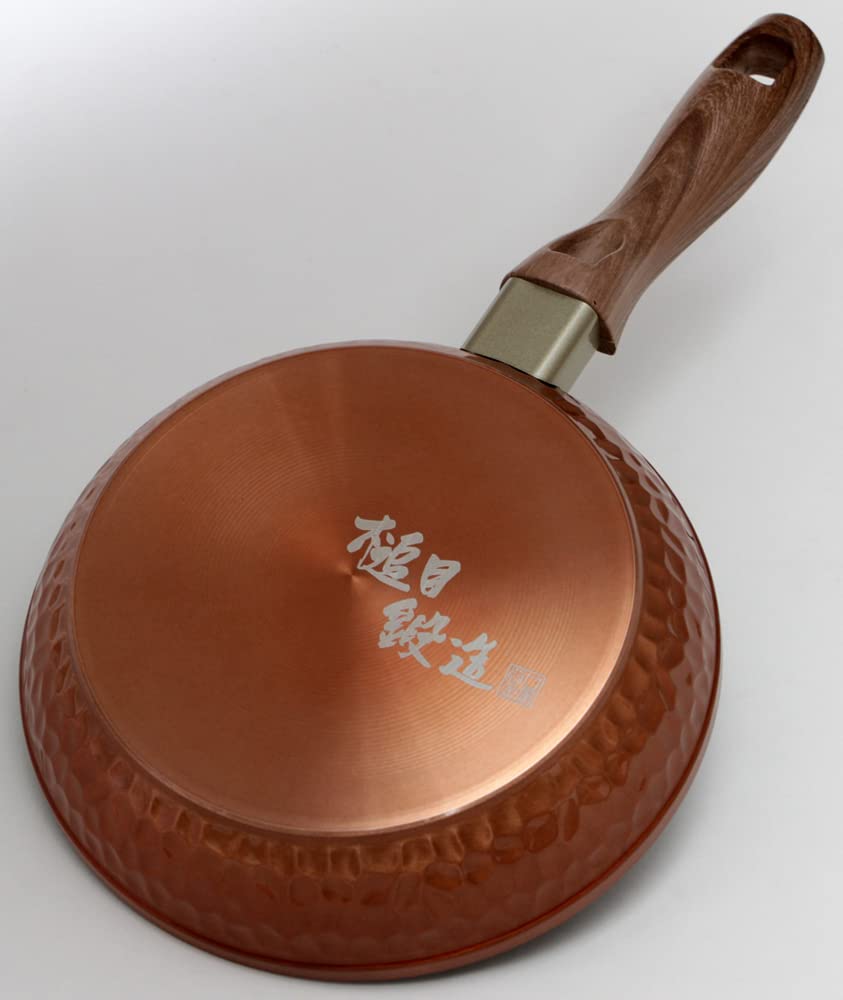 Amazon｜谷口金属 槌目鍛造 フライパン 20cm ガス火専用 厚底