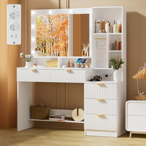 TRIUMPHKEY Toeletta Trucco con Specchio e Luci,Tavolo da Toilette con Cassetti, Postazione Trucco con Ripiani Aperti, Ganci per Gioielli e Presa Elettrica per Camera da Letto,Moderno (Bianco)