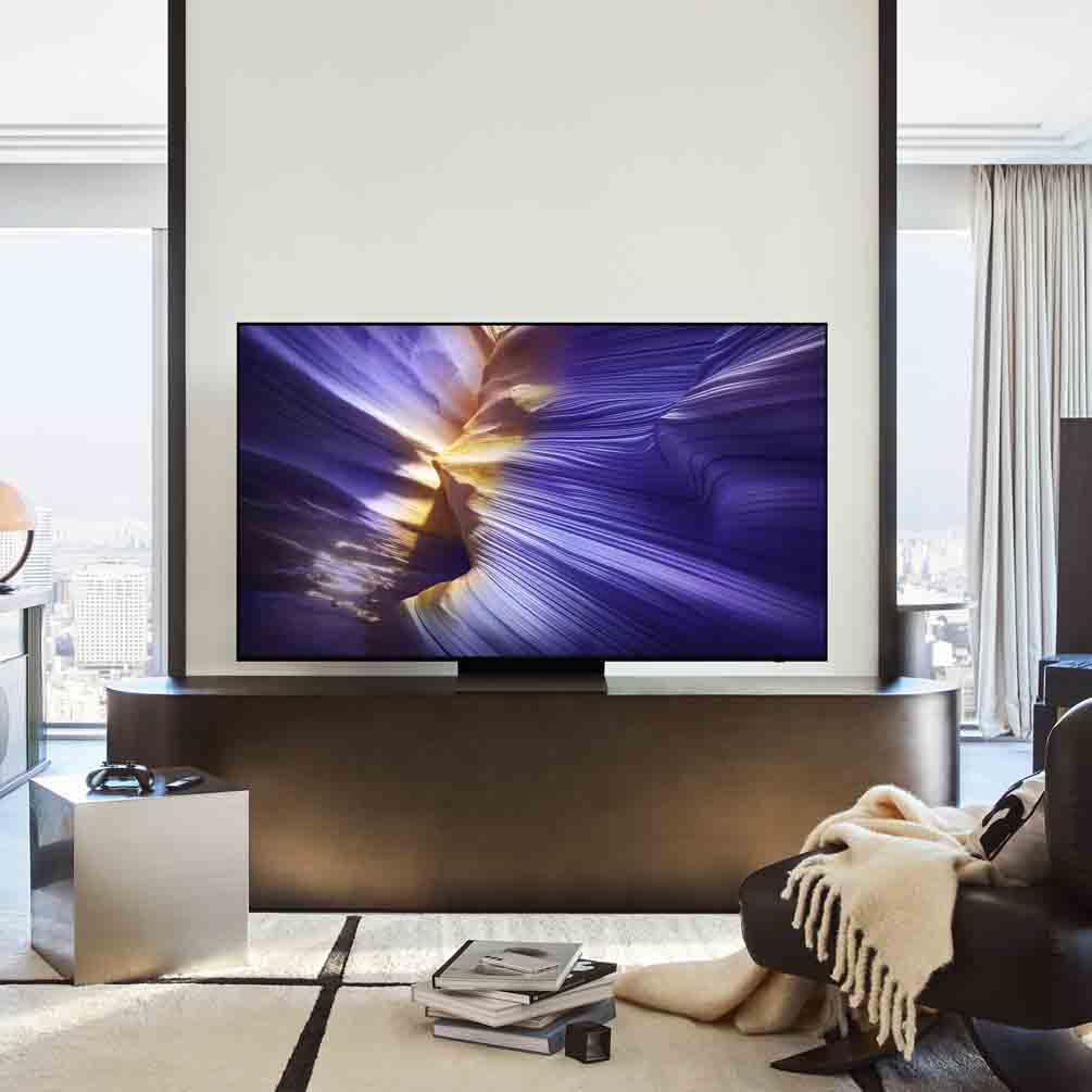 Samsung OLED 4K Vision AI Smart TV 55'' QE55S94FAEXZT OLED 4K, NQ4 AI Gen3 Processor, 4K AI Upscaling Pro, Motion Xcelerator 144Hz, Dolby Atmos & OTS Lite, LaserSlim Design, 2025