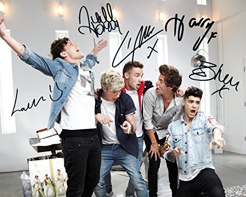 One Direction #2 | Foto de Laboratorio, reimpresión de Firma | Tamaño de 10x8 para Marcos de 10x8 Pulgadas | Calidad de Laboratorio | Exhibición de la Foto | Regalo Presente Coleccionable