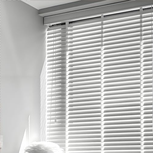 Persianas venecianas de madera opacas: acabados elegantes para ventanas exclusivas 3