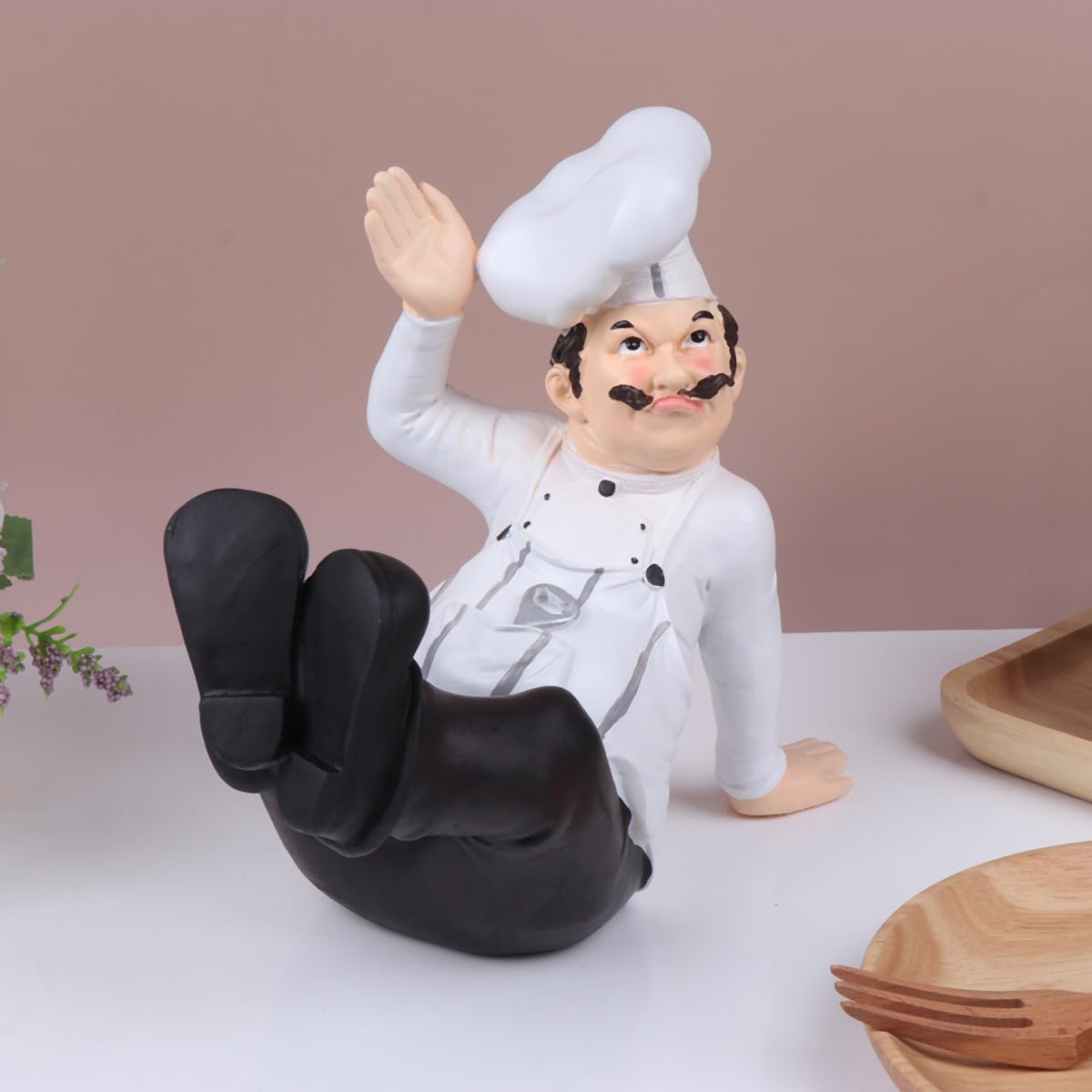 Lurrose Ornamento da Chef in Cucina in Resina Europea, Statuetta Stabile da Tavolo per Decorazione Casa, Bistrot e Ristorante, Figura Decorativa Chef Cartone Animato, Regalo Originale
