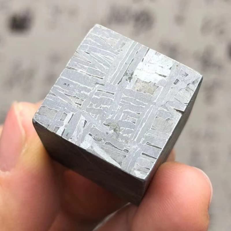 アルタイ隕石キューブ厳選標本198.00g アルタイ隕石キューブ厳選標本198.00g Amazon.co.jp: 70g本物の