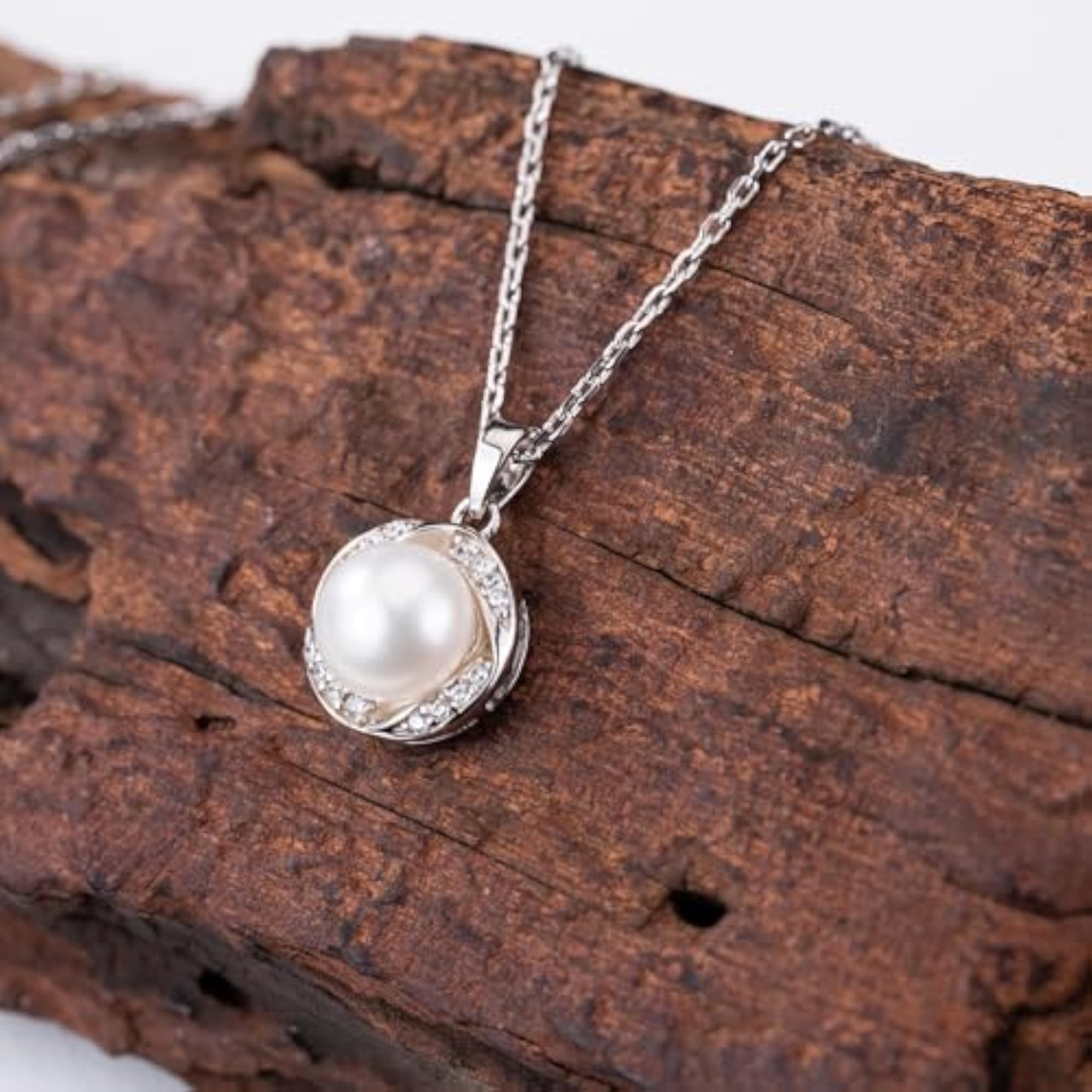 925 Sterling Silver Clover Pearl Necklace with Zircons Pendant