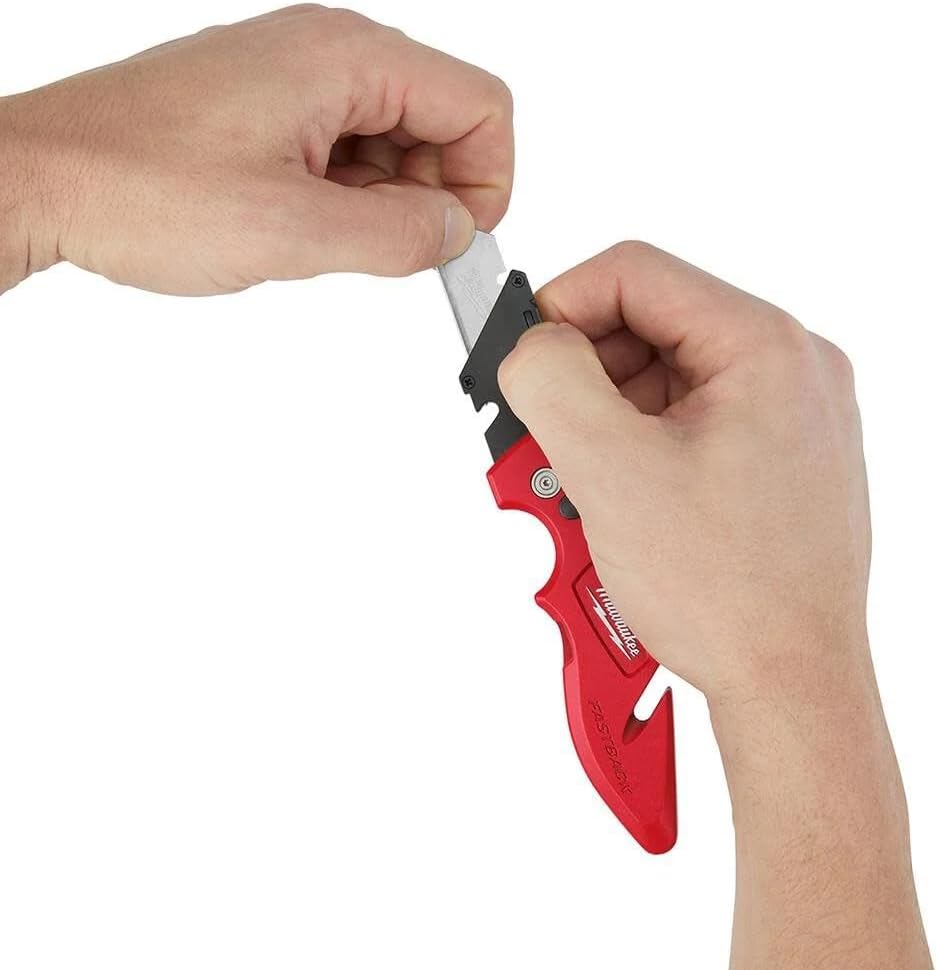 Milwaukee 48-22-1901 Fastback Press and Flip Utility Knife with Belt Clip and Onboard Wire Stripping (Set of 4)