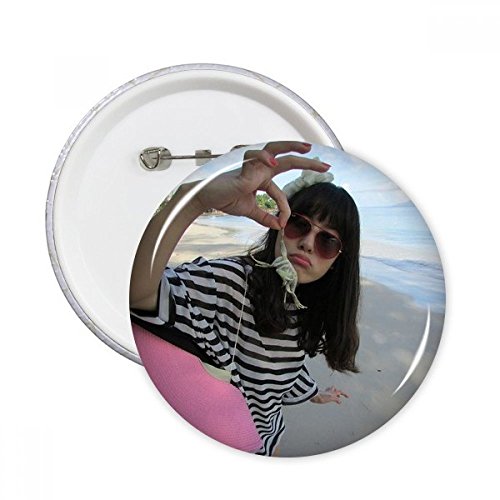 Pins ronde Wave Beach multicolore en cadeau idéal pour passionnés d'océan