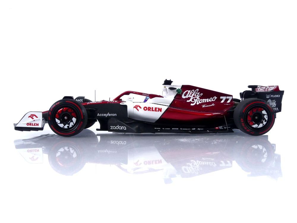 MINICHAMPS 1/18 - ALFA-Romeo C42 - Bahrain GP 2022