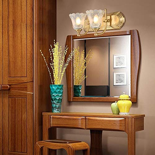 Phare de miroir en cuivre pour éclairer votre routine beauté matinale