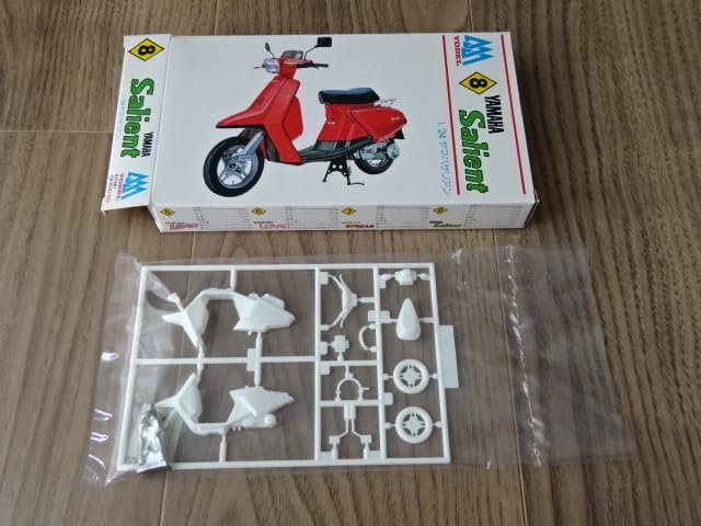 Amazon | ヨーデル ヤマハ サリアン 原付 スクーター プラモデル 8