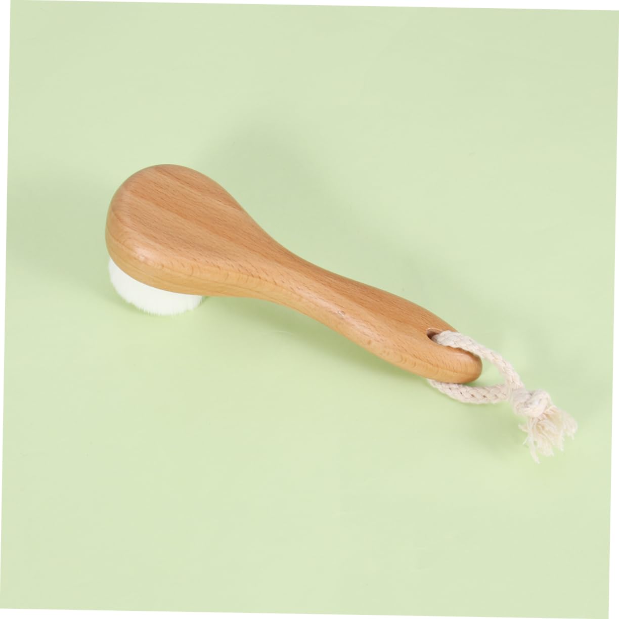 LIFKOME 1pc Wooden Long Handle Facial Cleansing Brush with White Fiber Manual Spa Wash Brush for Deep Pore Cleaning Suitable for All Skin Types Face Cleaning Tool