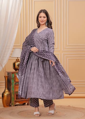 Image of Manojava Women's Traditional Kurta Set, Ethnic Indian Wear
