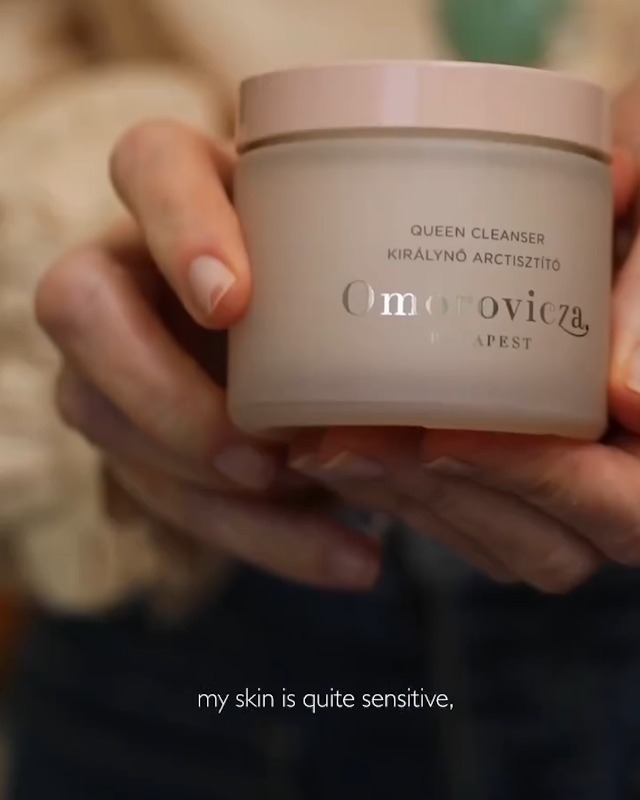 Amazon.com: Omorovicza Illuminating Moisturizer (1.7 oz), Face