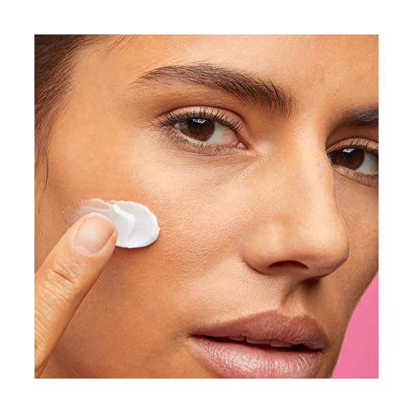 NIVEA Soft, Refreshingly Soft Moisturizing Cream, 3 Pack of 6.8 Oz Jars