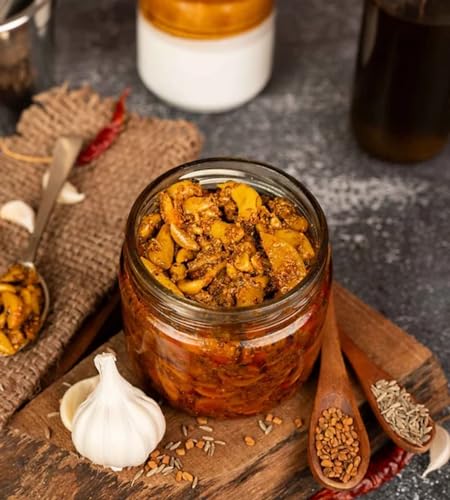 Image of Shree Maharaja's Banarasi Garlic Pickle in Mustard Oil (500gm)