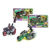 Entdecken Sie die geheimen Funktionen des Fahrzeugs. Drücken Sie den Knopf hinter dem Sitz und Ihre Figur wird einen Ninja-Sprung machen. Drücken Sie die Rückseite der Abdeckung und entdecken Sie den exklusiven Charakter