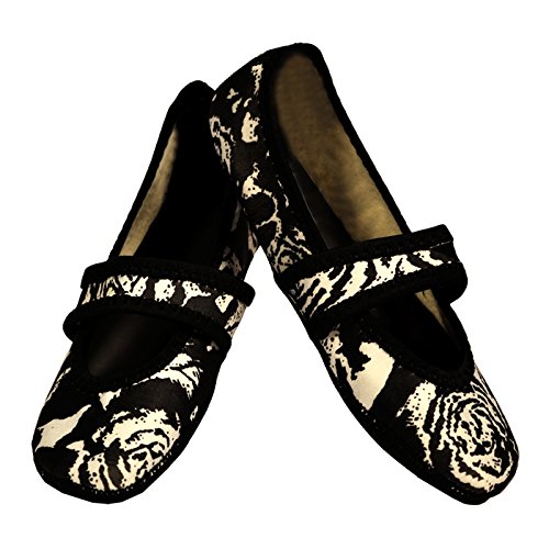 Women's Betsy Lou Fuzzies Slipper, Black/White Roses, Small