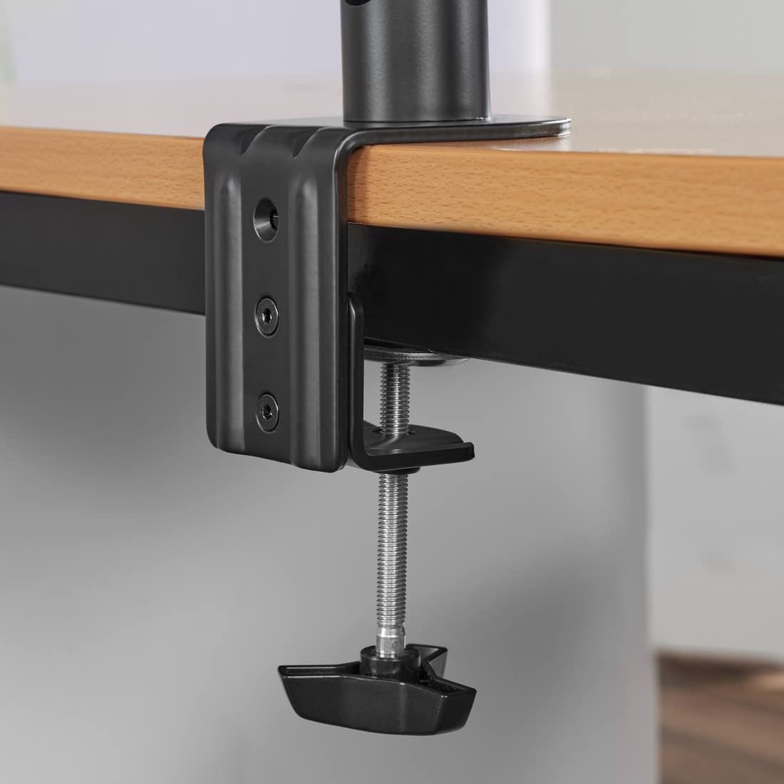 Hama Support Ecran PC 3 écrans Garantie 5 Ans (Bras pour 3 Moniteurs TFT/LCD/LED de 33 à 69 cm (13" - 27"), Hauteur Réglable, Pivotable, Inclinable, Système Easy Fix) Noir