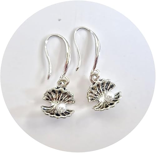 Miniatura 5 de Pearl in the shell Earrings  925 Silver Ear Wires  Small and cute  Minimalist Design  Simbol of Hidden Beauty