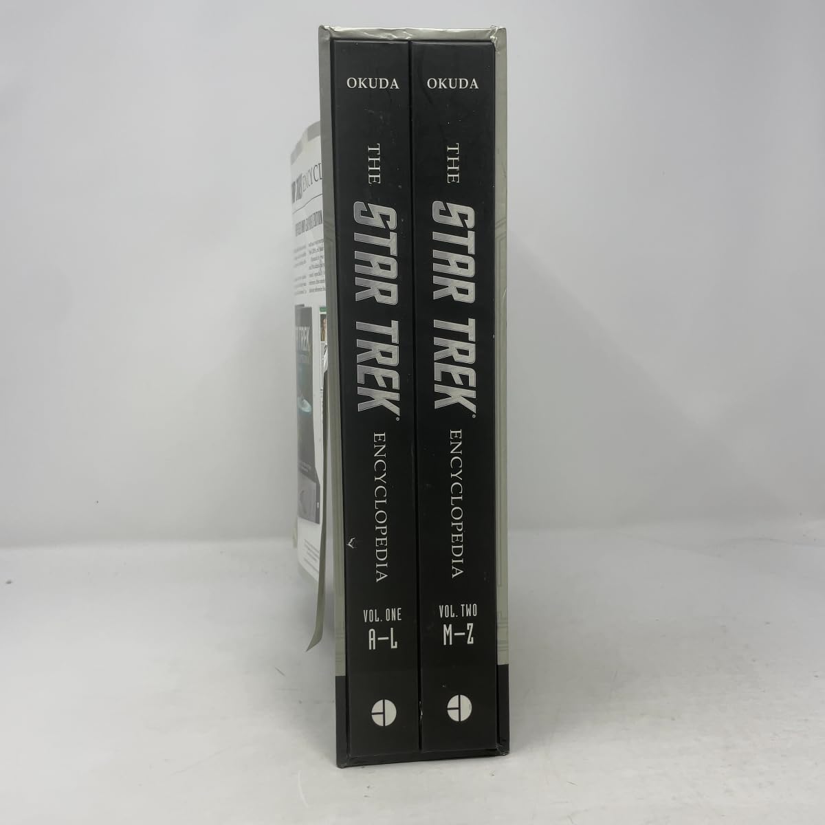 The Star Trek Encyclopedia, Revised and Expanded Edition: A Reference Guide to the Future