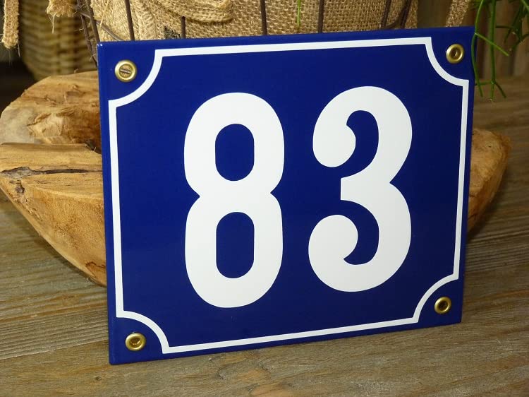 Numéro de maison émail bleu n°83 idéal pour embellir une façade de villa