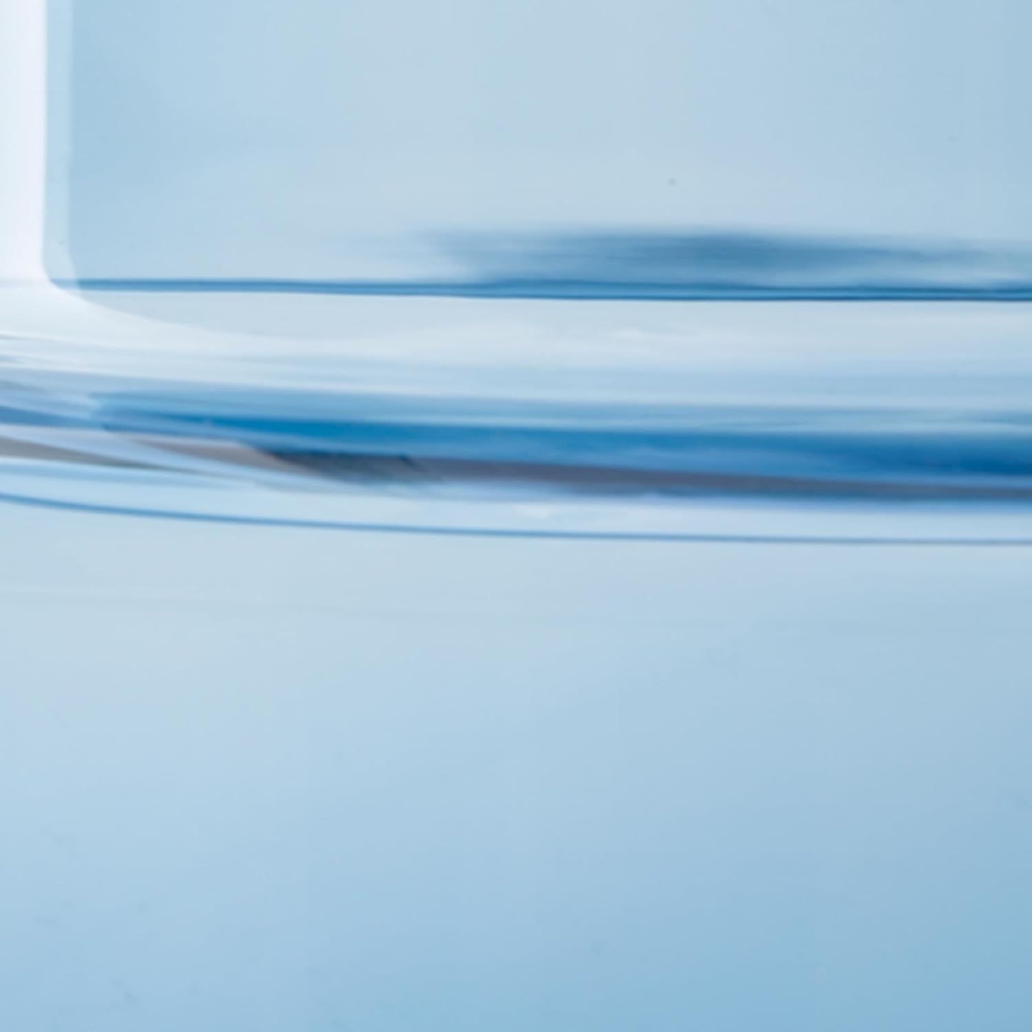 Signature Design by Ashley Bealen Modern Indoor/Outdoor Glass Tabletop Vase with Wide Mouth, Blue