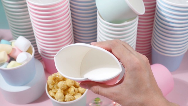 Amazon.com: 100 Pieces 8 oz Ice Cream Cups with 100 Pieces