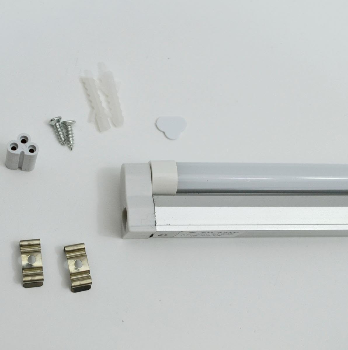 Silumen - Tubo de neón LED, 60 cm, T5, 9 W, paquete de 10 unidades, blanco cálido, 2300 K, 3500 K, color blanco
