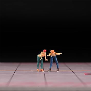 164 Scale Miniatures People Figurine Set Hand Painted Tiny People Resin Diorama Figures Action Figure for Cars Vehicles Landscapes Photography Props Ornament 2PCS Clean Girl