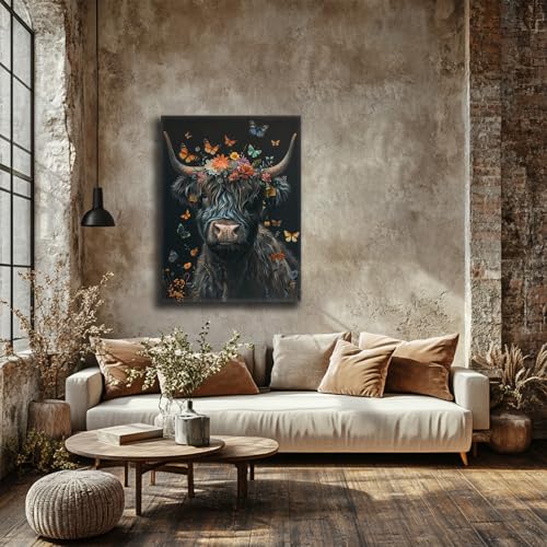 Cuadro de vaca de las tierras altas con mariposas que llena de paz tu hogar 5