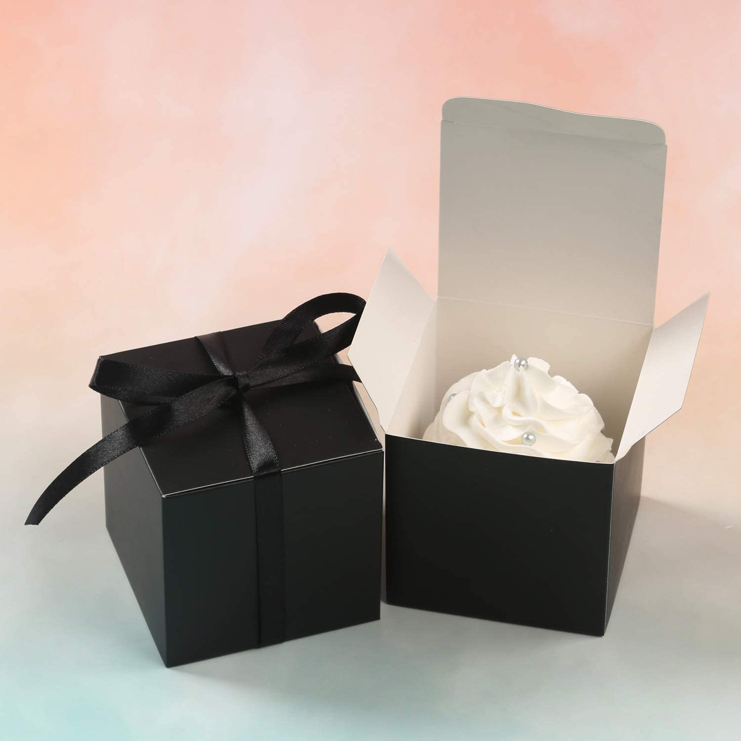 COTOPHER Lot De 25 Petites Boîtes Cadeaux Roses Avec Couvercles Pour Cadeaux, Travaux Manuels, Cadeaux De Fête De Mariage, Cupcakes, Bonbons, Demoiselles D'honneur Avec Rubans Et Autocollants - 15,2 X