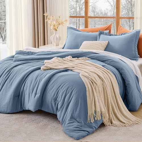 Image of MUXHOMO King Size Comforter Set, All Season Ultra Soft Down Alternative Bedding - 3 Piece Lightweight Bed Set Includes 1 Comforter (104 inchx90 inch) and 2 Pillow Shams (20 inchx36 inch), Sea Blue