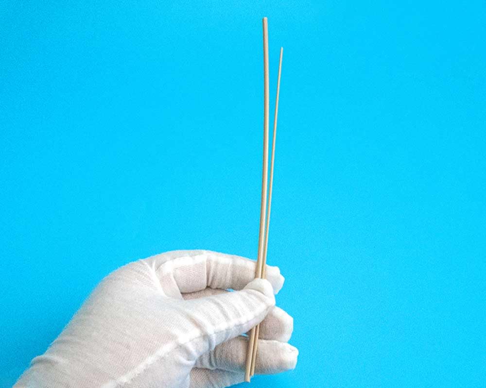 PEEK-Dünnschläuche – 1 m lange, laborgeeignete, isolierende und erosionsbeständige Schläuche aus Polyetheretherketon for wissenschaftliche Anwendungen