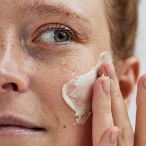 Pai Skincare London | LOVE & HAIGHT Intensive Hydration Boost Moisturiser. Rich in Vitamins A, D & E, Omegas 3 & 6. B-Corp, Organic, Vegan. 50ml / 1.7 fl oz - Image 5