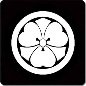 兜　等身大 家紋入り (丸に結び片喰) Yahoo!オークション - 丸に剣片喰紋 等身大鎧一式 飾鎧 高さ約