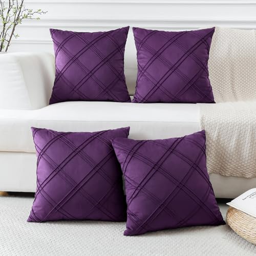 Sungeek Set of 4 Soft Velvet Decorative Cushion Covers Diamond Pattern Pillow Covers with Invisible Zipper Square Throw Pillow Cases for Sofa Car Patio Bedroom Living Room (45x45 cm, Purple)
