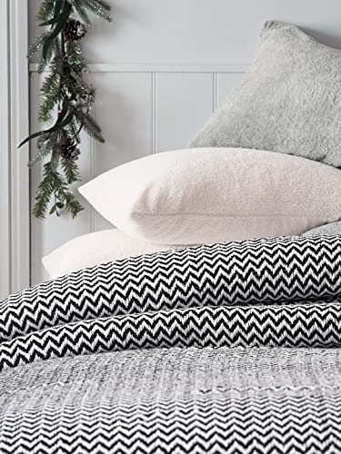 Image of SASHAA WORLD Chevron Throw Blanket Handwoven with Fringes | Throw for Living Room, Bed, XL Sofa & Chair | Black Throw Blanket | 170x250 cm Pack of 1