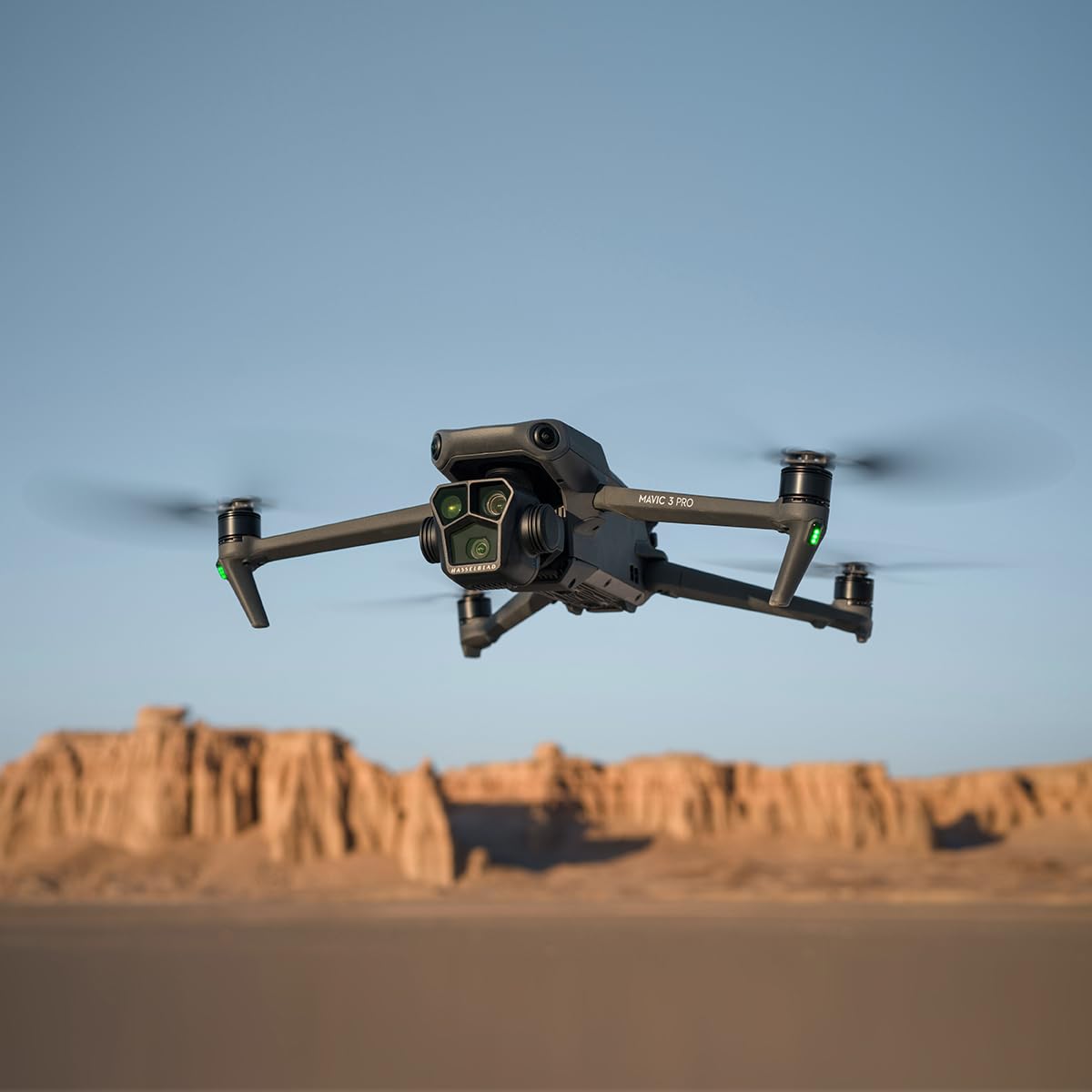 ホビーラジコン DJI MAVIC PRO FLY MORE COMBO Amazon.com: DJI Mavic Pro Platinum, Fly More Combo : Toys