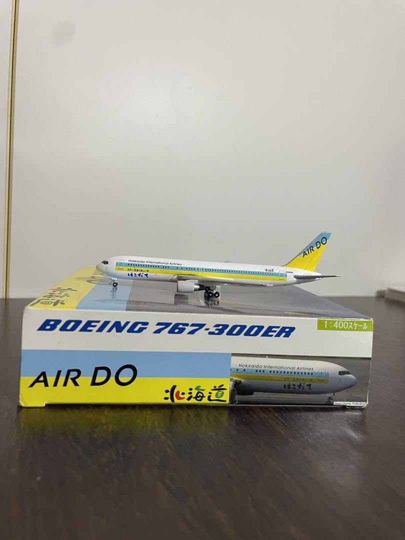 Amazon.co.jp: AIRDO エアドゥ 767-300 er 1400 限定 はこだて : おもちゃ