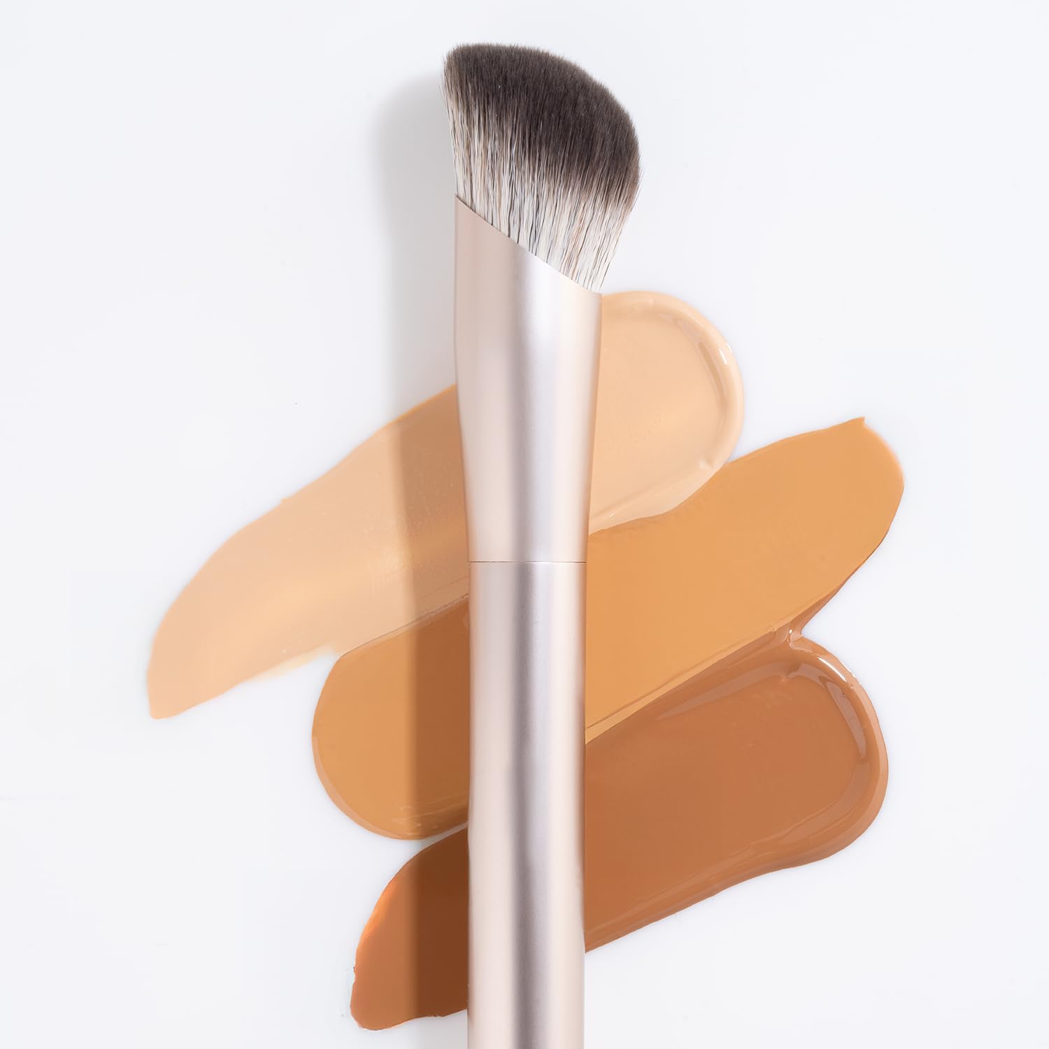 PAC S02 Angular Foundation Brush 1