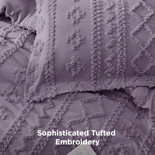 Image of Bedsure Tufted Boho Comforter Set Queen Size - Grayish Purple Boho Bed Set, GentleSoft 3 Pieces Farmhouse-Style Embroidery Bedding, Gifts for Woman, Soft Jacquard Kids' Comforter for All Seasons
