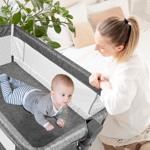 سرير اطفال بجانب السرير من زيريفام - سرير قابل للطي للرضع بارتفاع قابل للتعديل مع سلة تخزين اكبر وشبكة ناموسية وعجلات صامتة متعددة الاتجاهات، سهل التجميع