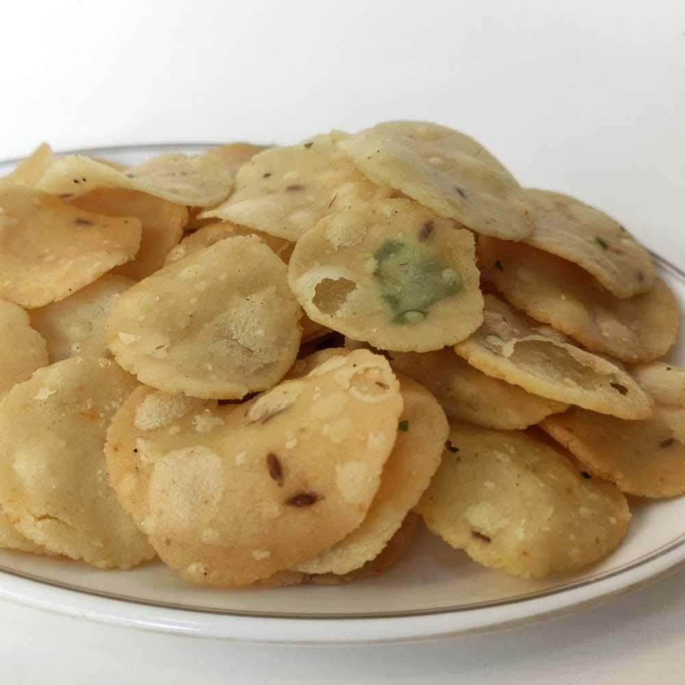 Sitara Foods Spicy Rice Crackers Small Size 1000 Grams pack