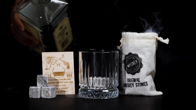 Set Regalo Whisky Con 2 Bicchieri E 12 Pietre Di Marmo - Ideale Per Uomini, Compleanno O San Valentino - Foto 7