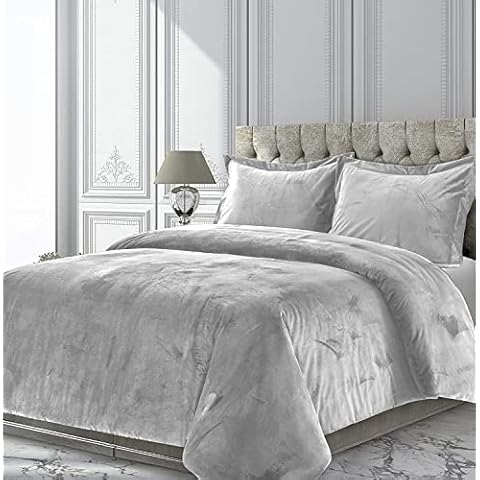 MOM COMFURTER Premium Crinkle Crushed 500 GSM King Size Venice Velvet Comforter Quilt Set 3pcs (1 Velvet Comforter + 2 Pillow Cases), Silver, Vlbvt_commf_se_94 Cover