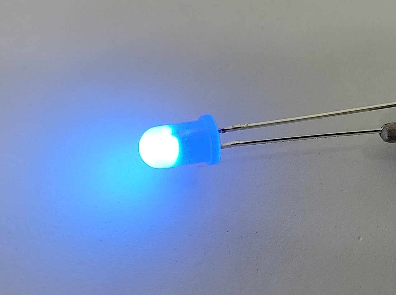 Amazon.co.jp: 抵抗内蔵 青色5mmLED 12V （5VでもOK