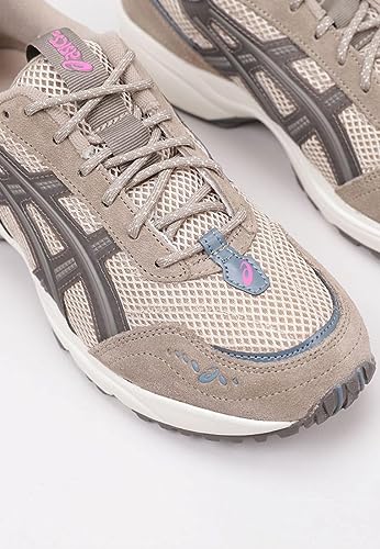 Image of ASICS Women's GEL-1090v2 Sportstyle Shoe