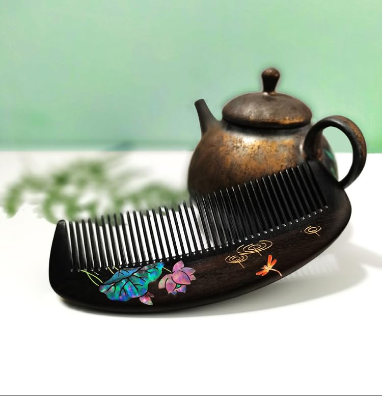 QinXingBaiHuoDian For Ancient Wooden Comb Women's and Men's Hair Comb 荷花蜻蜓檀木梳子螺钿镶嵌漆艺彩绘梳文创商务礼品(1Pcs 荷花蜻蜓檀木梳礼盒装（不含发簪）)