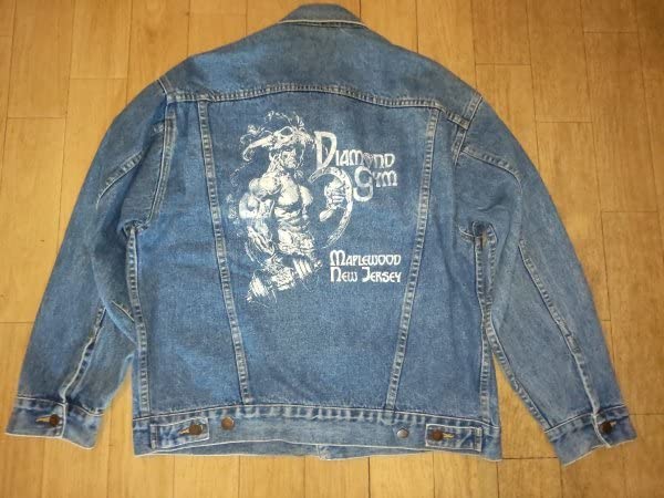 Amazon.co.jp: 香港製90年代ボデイビル,格闘技,プロレス,ゴールドジム 