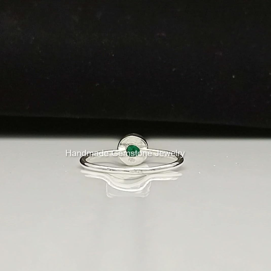Emerald Ring, Green Gemstone Ring, Round Stone Ring, Trendy Ring, Daily Wear Ring, Raw Emerald Ring, Wedding Ring, Green Stone Ring, Vintage Style Ring, Minimalist Ring