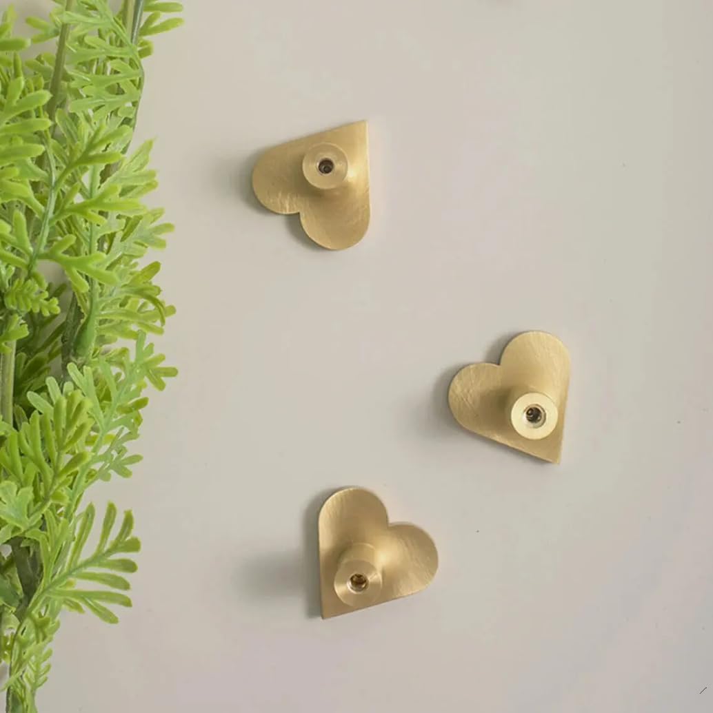 MFYS Solid Brass Love Heart Wall Mounted Coat Hooks Cute Clothes Hangers for Bedroom Gold Keys Hats Bags Racks (1)
